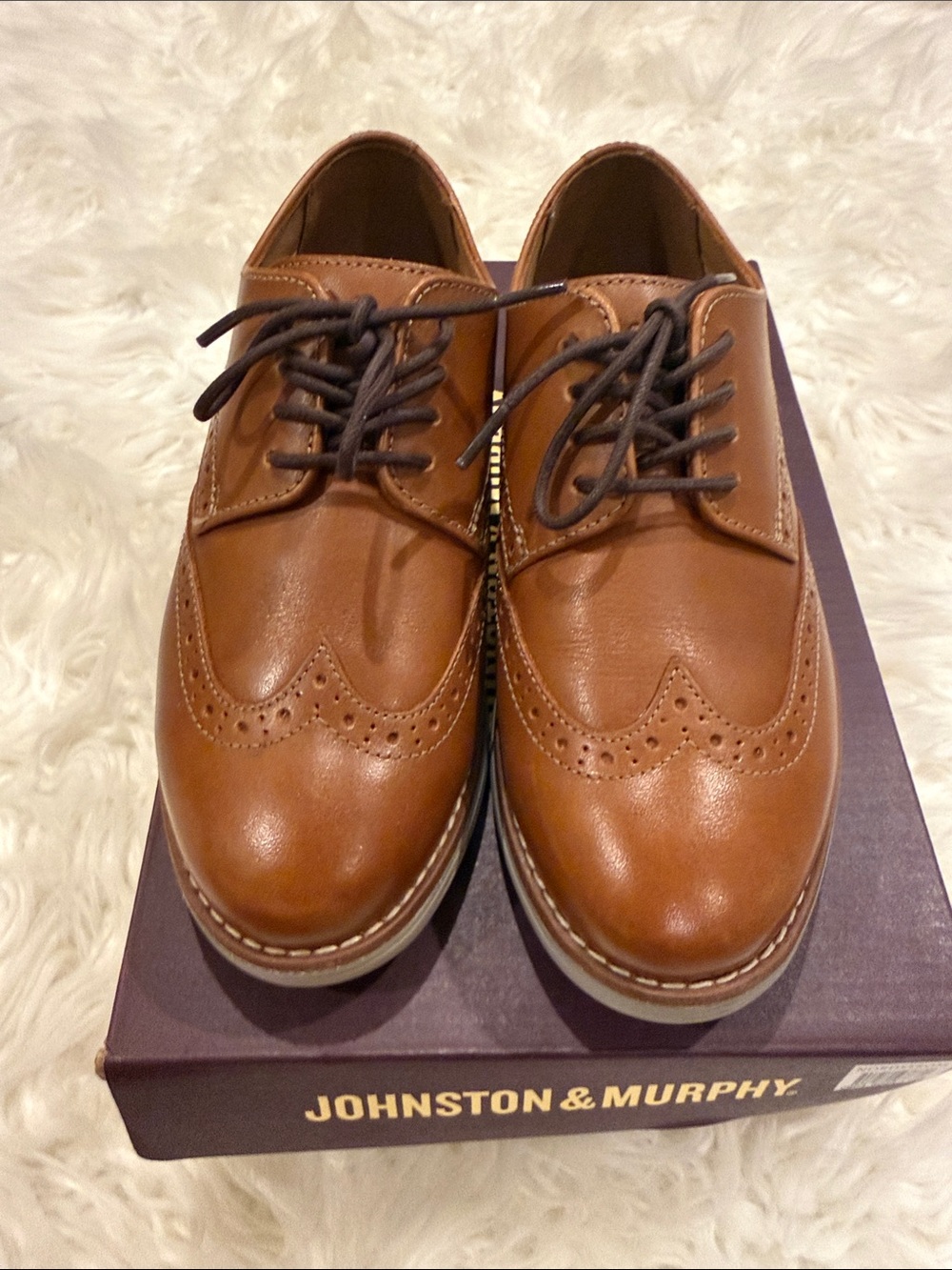 Johnston & Murphy Brown Leather Wingtip Derby Shoes